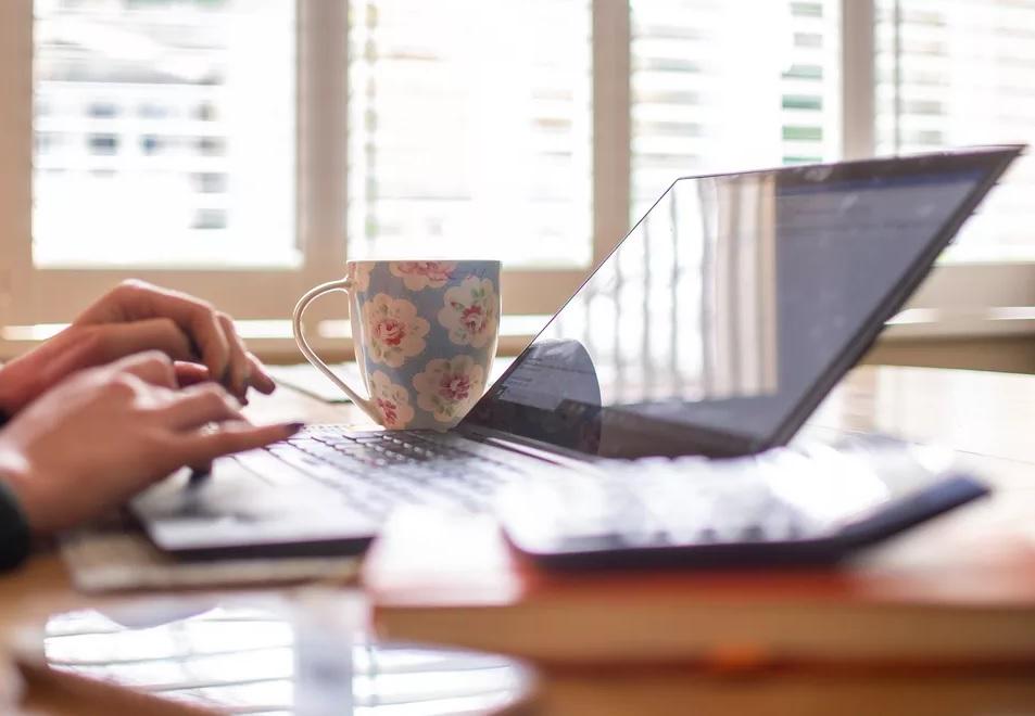 The Best Scents To Relax While Working From Home | FragranceBaba.com